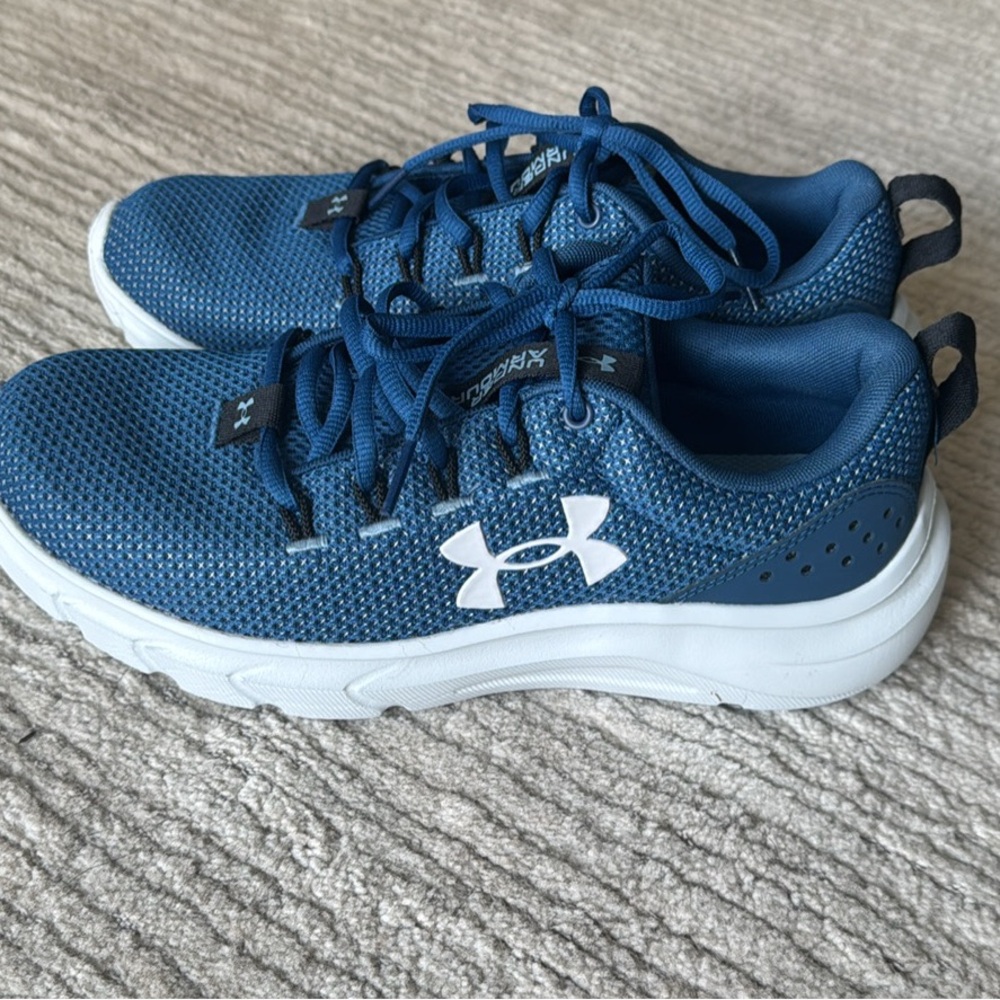 NWOT Under Armour Boys Shoes